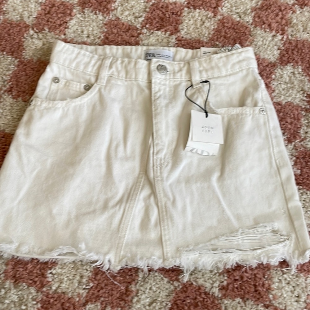 ZARA MIDRISE MINI CUTOFF DENIM SKIRT